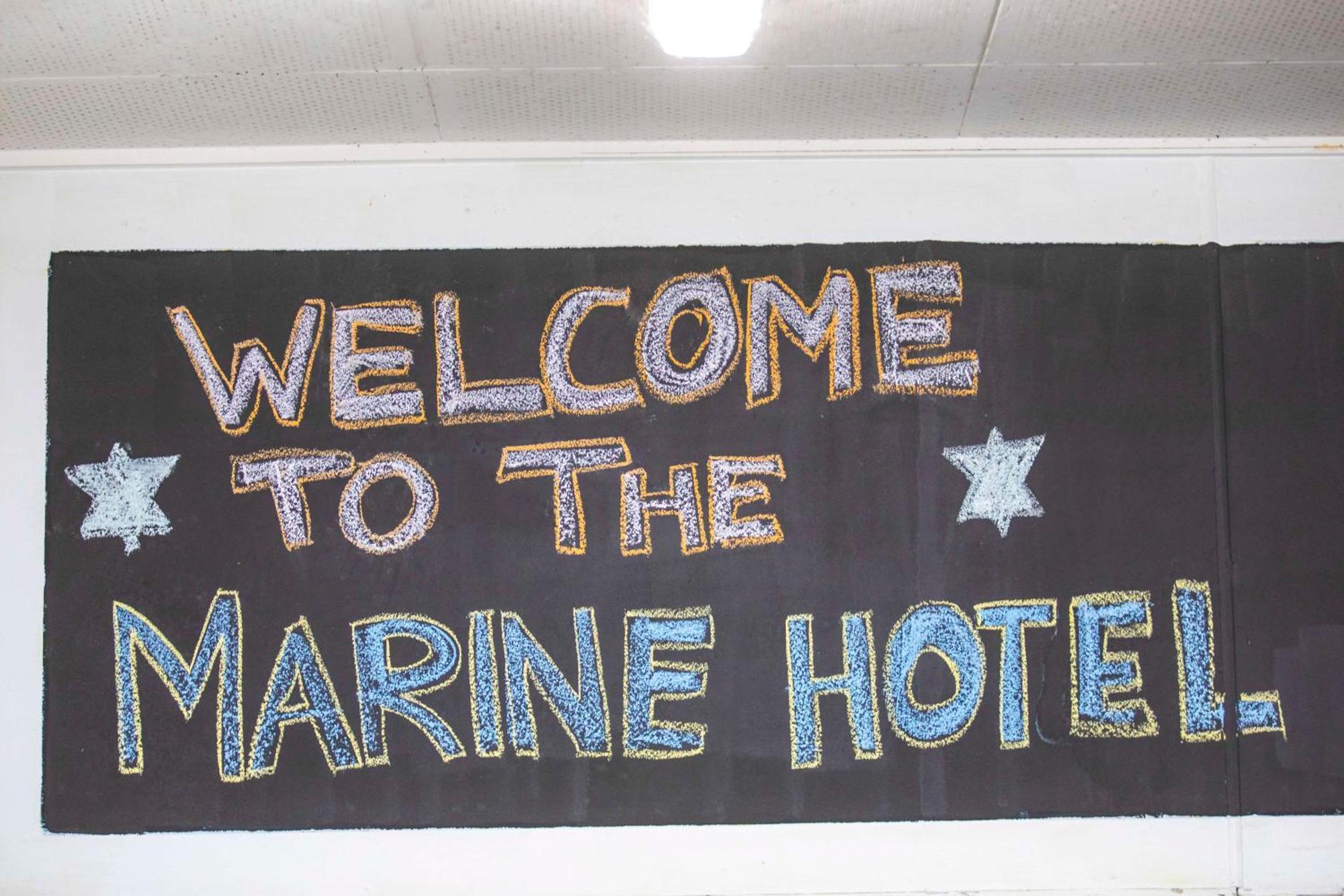 Nightcap At Marine Hotel كاردويل المظهر الخارجي الصورة